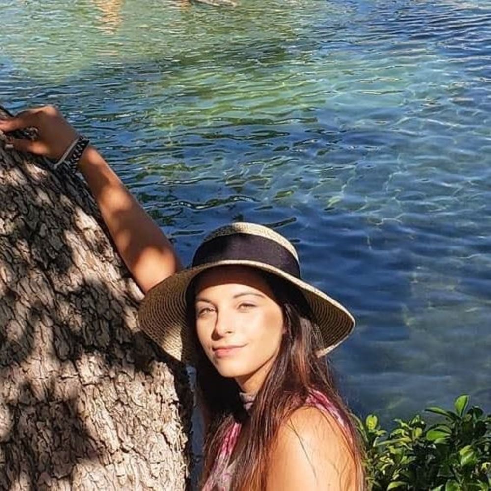 Meet your Posher, Sara